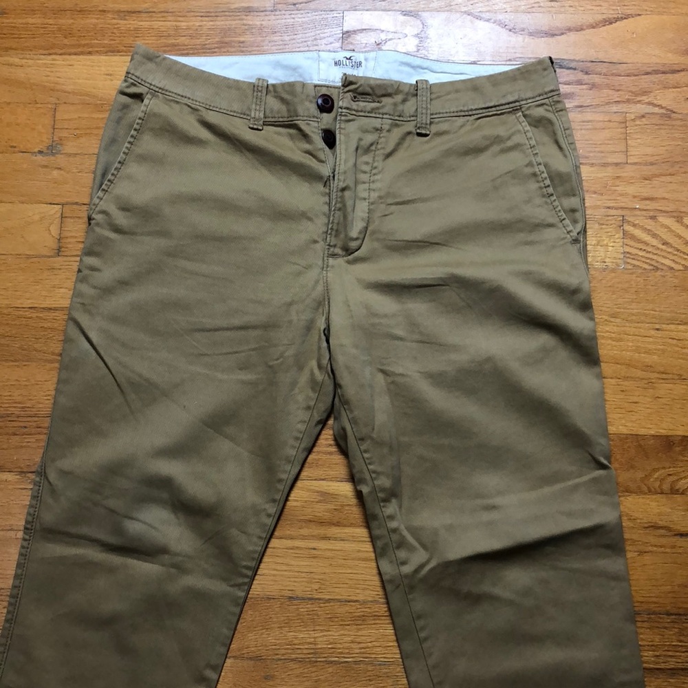 HOLLISTER TAN KHAKIS SIZE 34Wx30L LIKE NEW!